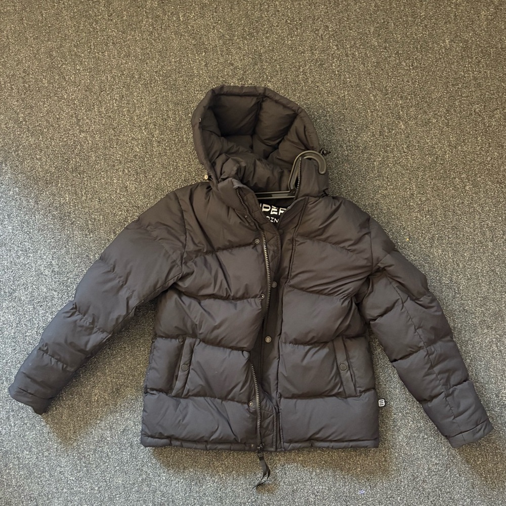 Aritzia Black Puffer Jacket